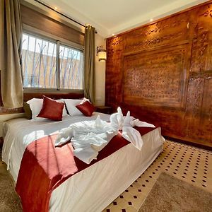 Hotel Apartments Lexpert 